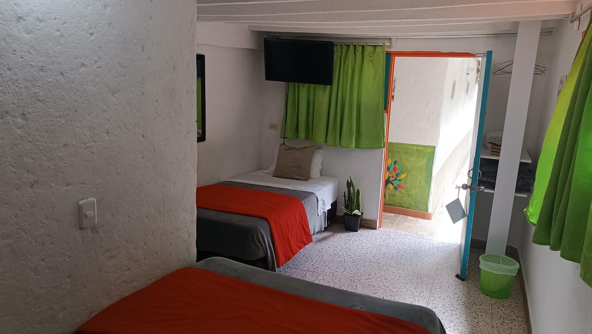 Hotel Marrokos Aeropuerto Jose Maria Cordova Гуарне Екстериор снимка