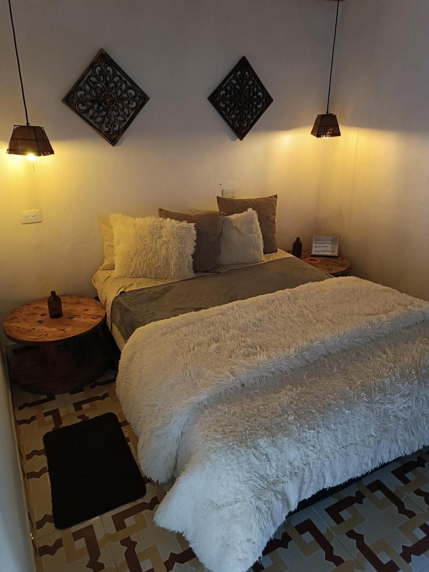 Hotel Marrokos Aeropuerto Jose Maria Cordova Гуарне Екстериор снимка