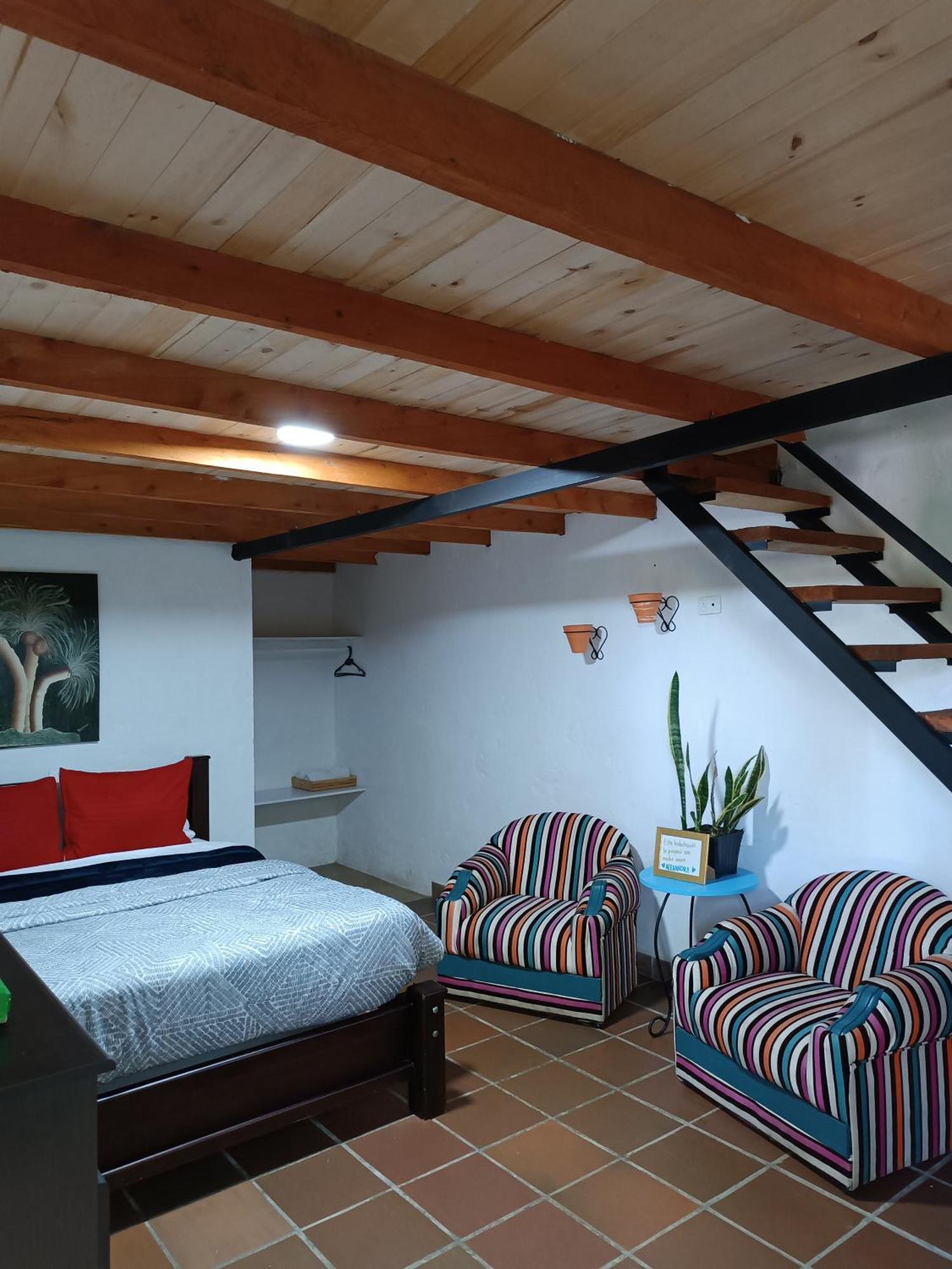 Hotel Marrokos Aeropuerto Jose Maria Cordova Гуарне Екстериор снимка