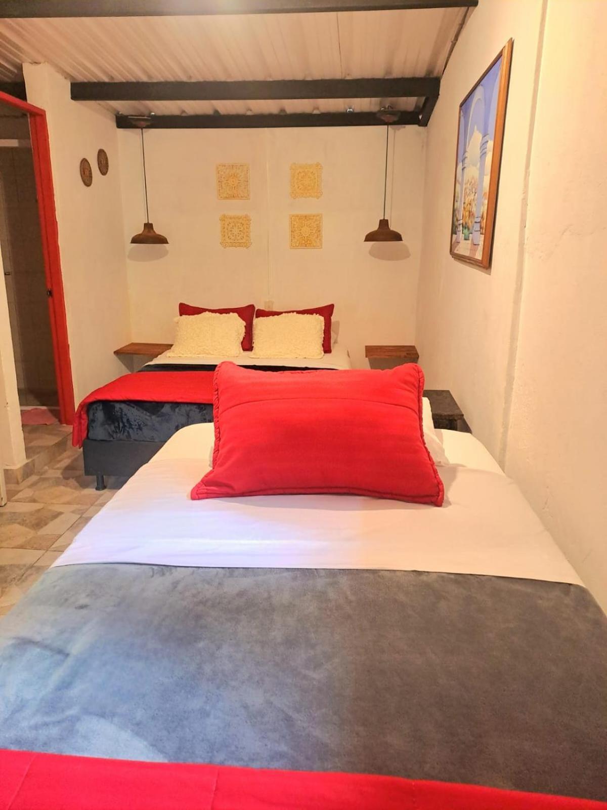 Hotel Marrokos Aeropuerto Jose Maria Cordova Гуарне Екстериор снимка