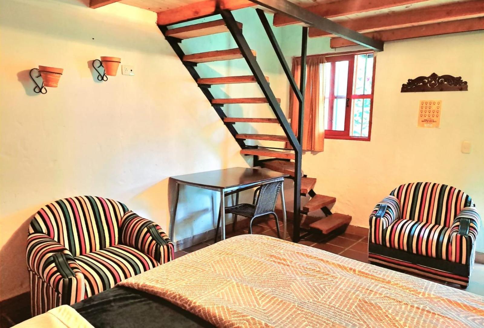 Hotel Marrokos Aeropuerto Jose Maria Cordova Гуарне Екстериор снимка