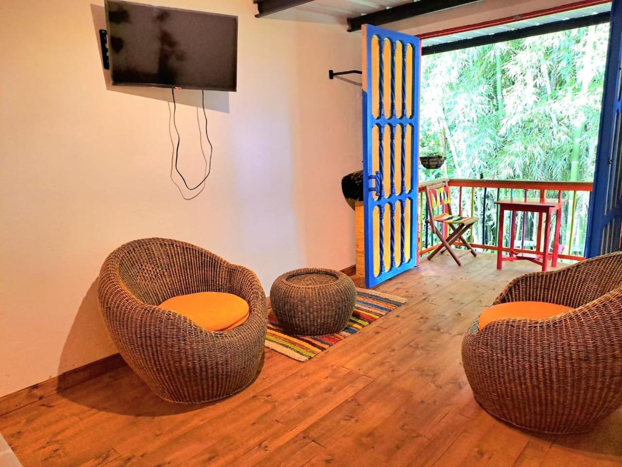 Hotel Marrokos Aeropuerto Jose Maria Cordova Гуарне Екстериор снимка